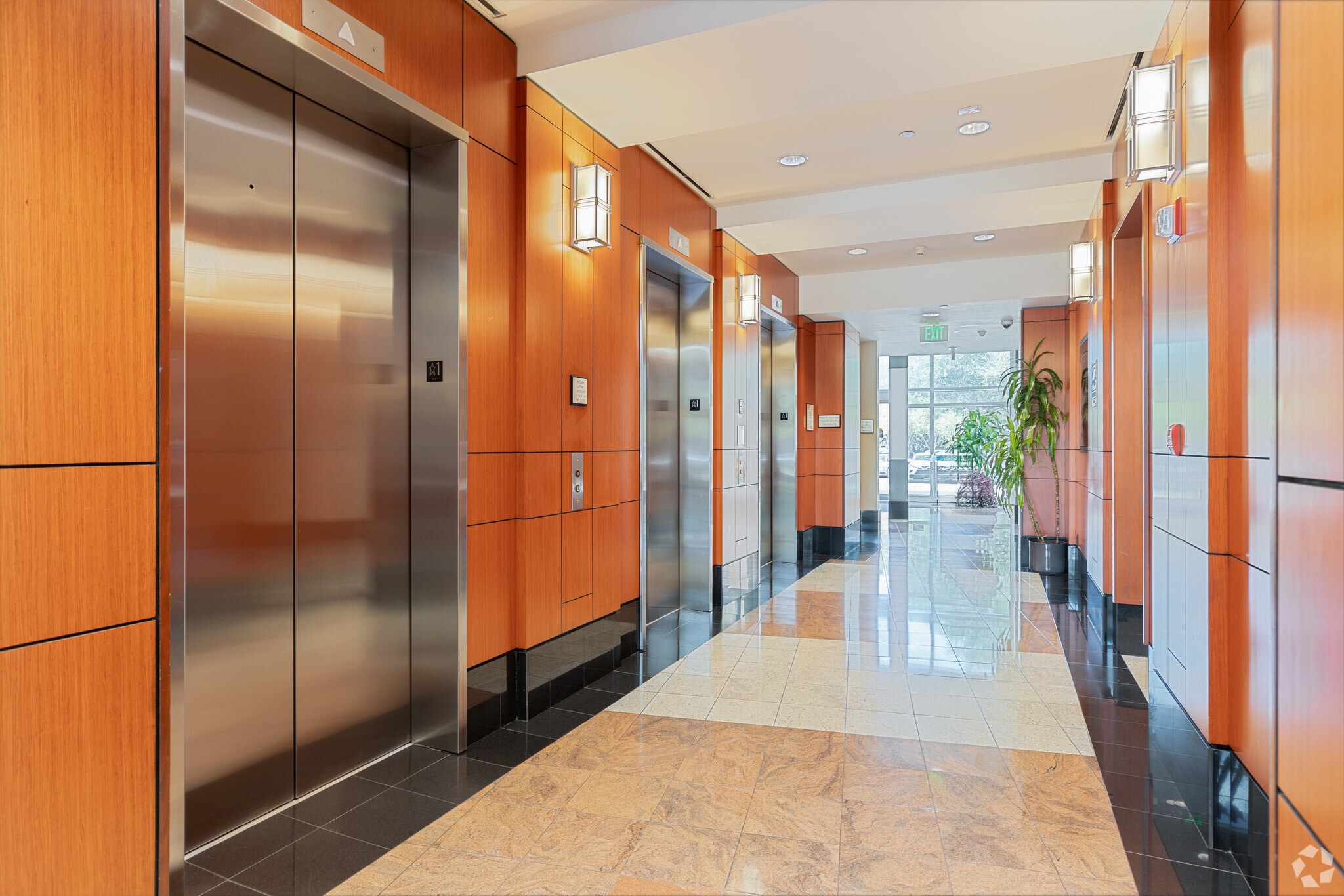 1800 Pembrook Dr, Orlando, FL for sale Interior Photo- Image 1 of 1