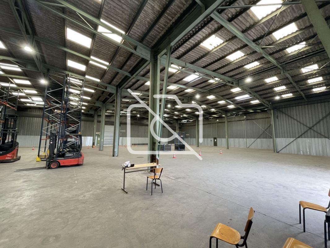 Industrial in Viry-Châtillon for lease Interior Photo- Image 1 of 8