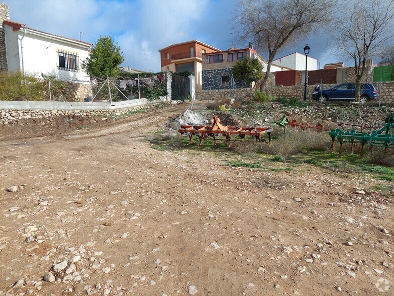 Avenida del Oeste, 6, Fuentenovilla, Guadalajara à vendre - Photo du bâtiment - Image 2 de 3