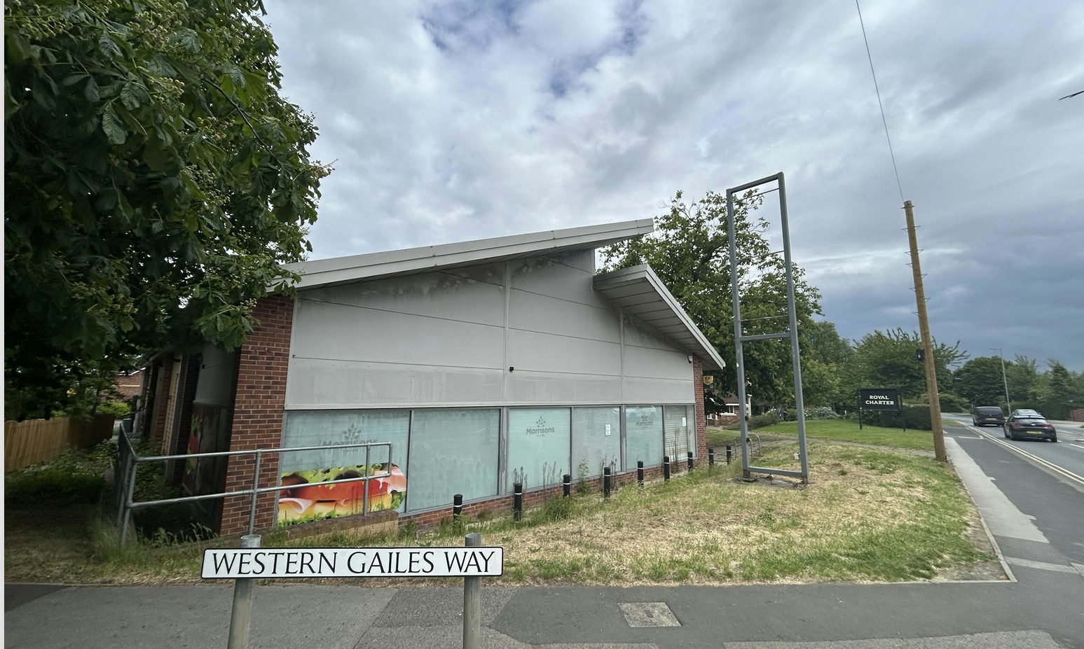 104 Western Gailes Way, Hull for lease Primary Photo- Image 1 of 2