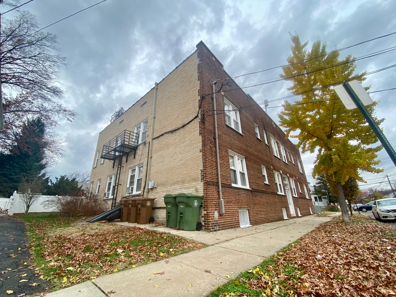 Luttgen and Elm Portfolio - Linden portfolio of 2 properties for sale on LoopNet.ca - Building Photo - Image 3 of 6