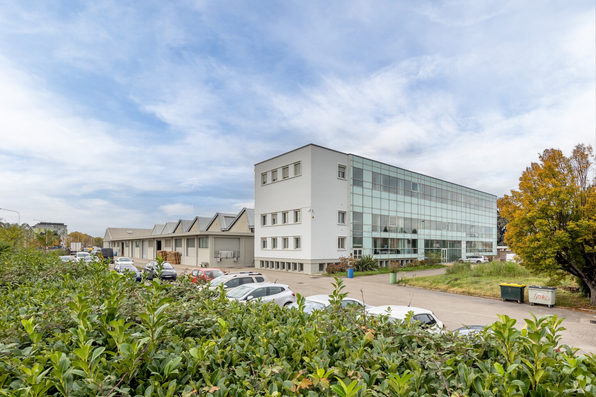 2 Avenue Roger Salengro, Vaulx-en-Velin for lease Primary Photo- Image 1 of 5