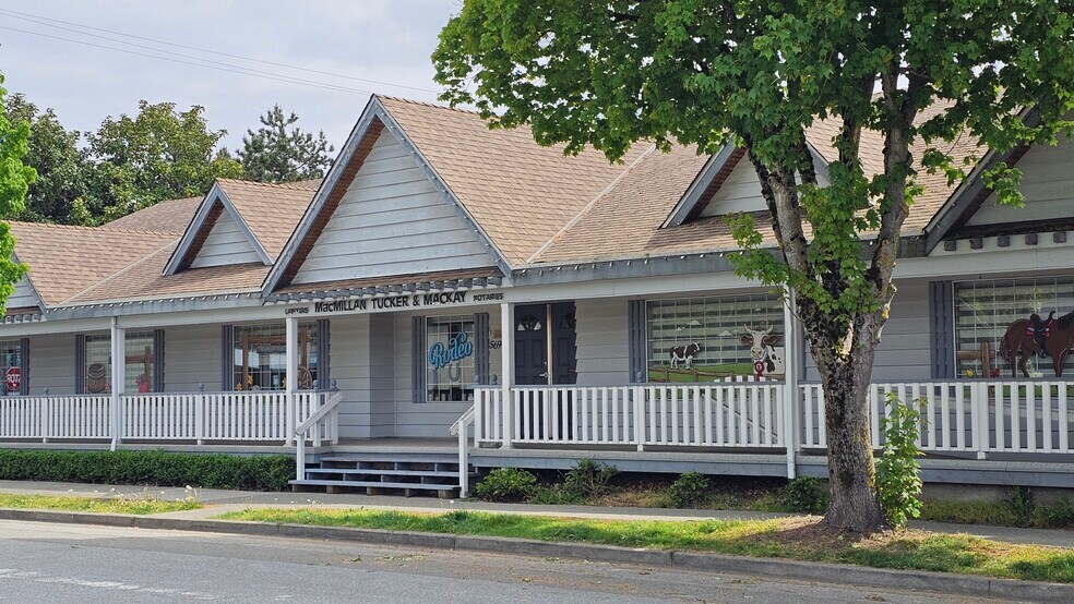 5680 176A St, Surrey, BC à vendre - Photo du bâtiment - Image 3 de 11