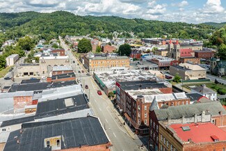 Plus de détails pour 138 Main Ave, Weston, WV - Commerce de détail à vendre