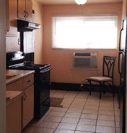 14446 S Torrence Ave, Burnham, IL à vendre - Photo intérieure - Image 3 de 27