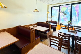 1058-1062 W Chicago Ave, Chicago, IL for lease Interior Photo- Image 2 of 7