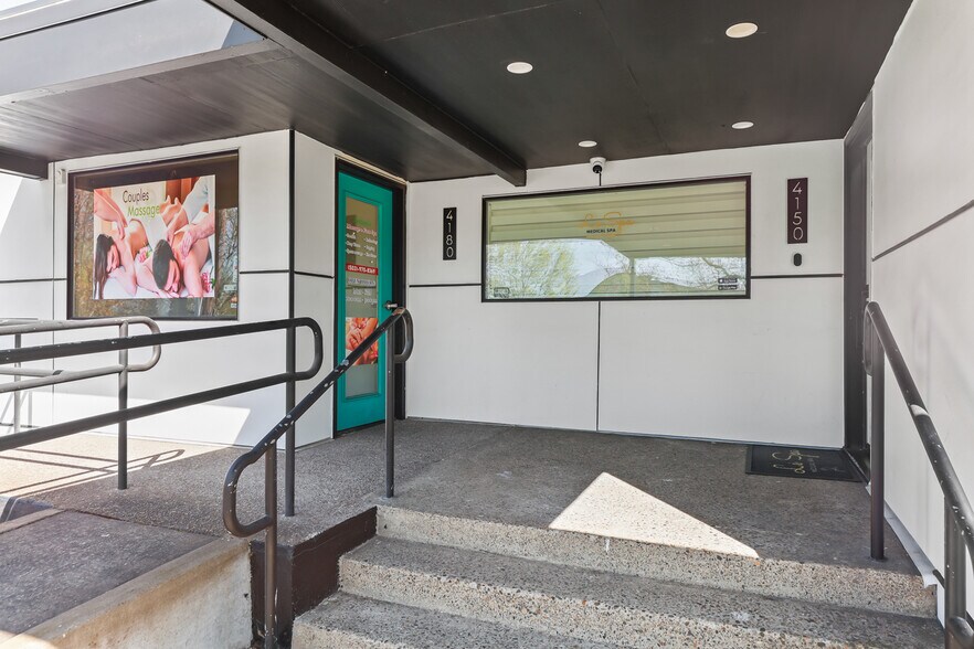 4150 SW 110th Ave, Beaverton, OR à vendre - Photo du bâtiment - Image 2 de 13