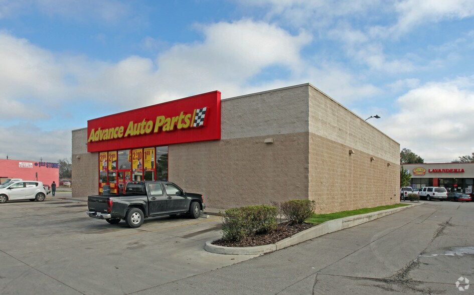 11006-11491 Airline Dr, Houston, TX for lease - Primary Photo - Image 2 of 3