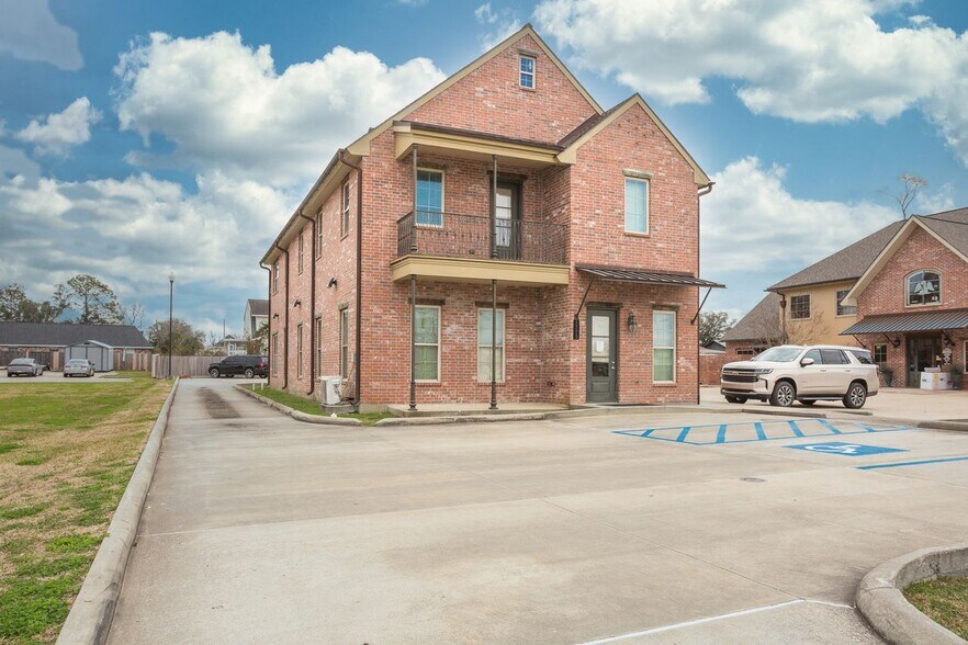 1773 Ryan St, Lake Charles, LA à vendre - Photo du bâtiment - Image 2 de 13