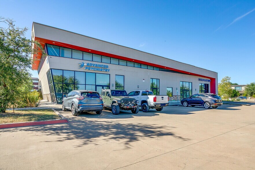 6800 Harris Pky, Fort Worth, TX à louer - Photo du bâtiment - Image 1 de 21