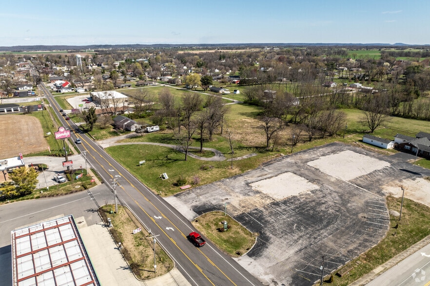 577 S Main Street, Smiths Grove, KY for sale - Primary Photo - Image 1 of 10