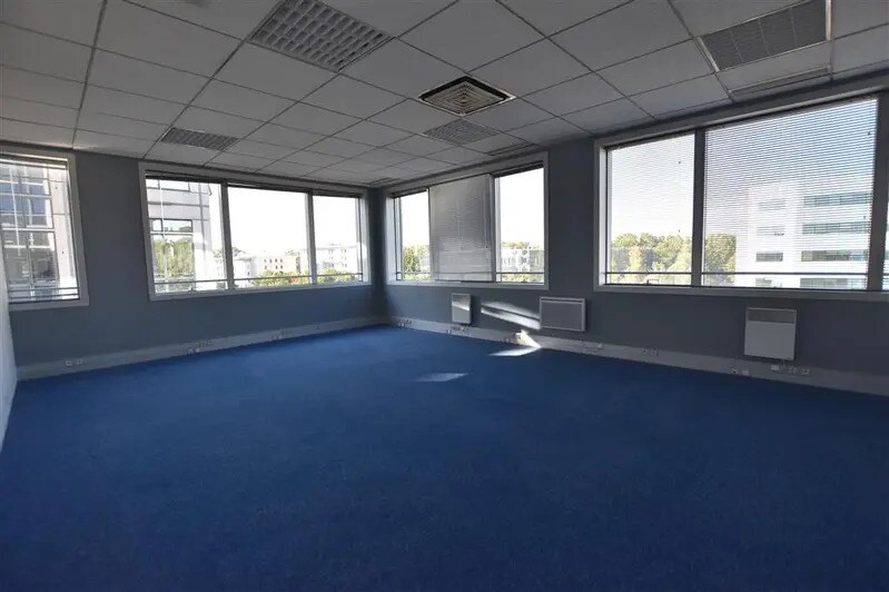 Bureau dans Villepinte à vendre - Photo du bâtiment - Image 1 de 6