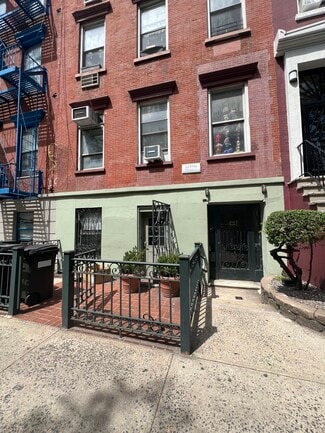 More details for 297 E Tenth St, New York, NY - Retail for Lease