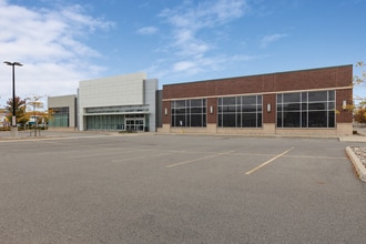 590-650 Industrial Ave, Ottawa, ON for lease Building Photo- Image 1 of 10