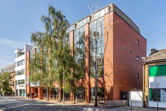 Plus de détails pour 9-17 Eastern Rd, Romford - Coworking à louer