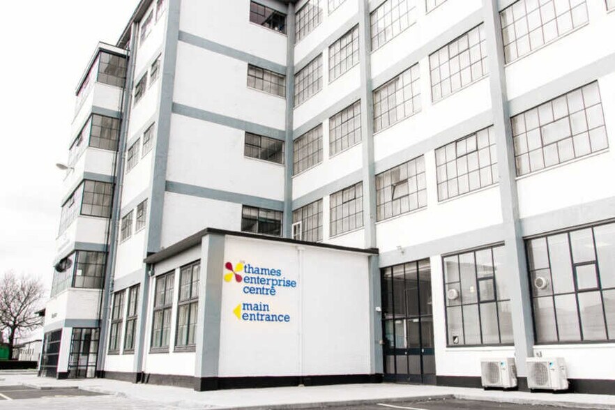 Princess Margaret Rd, Tilbury à louer - Photo du bâtiment - Image 3 de 21