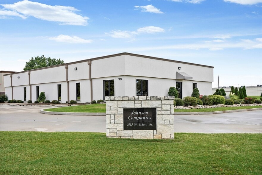 1015 W Ithica St, Broken Arrow, OK for sale - Building Photo - Image 1 of 42