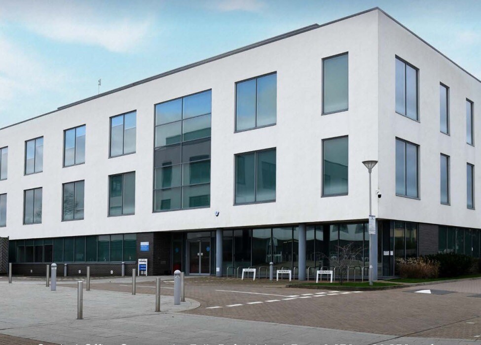 Unit 5220 Delta Way, Brockworth for lease Primary Photo- Image 1 of 2