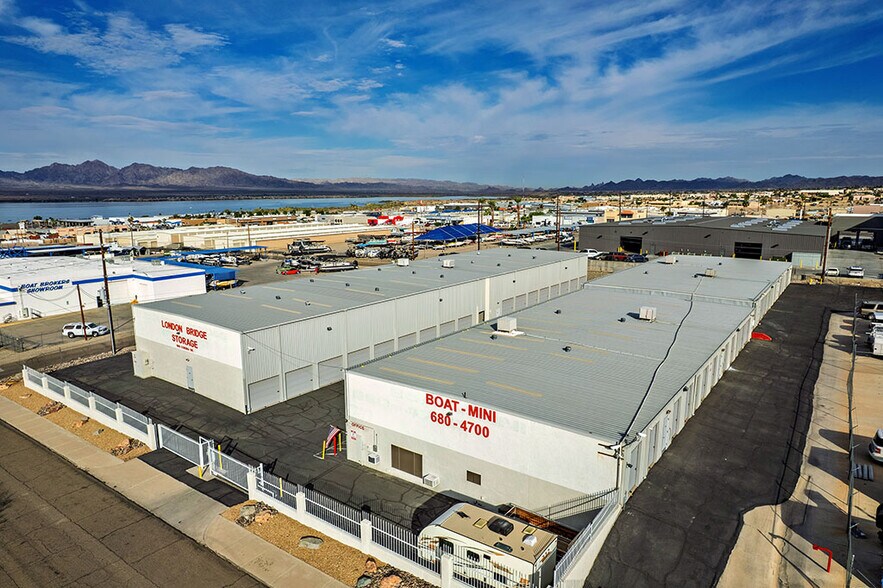 1605 Corona Dr, Lake Havasu City, AZ à vendre - Photo du bâtiment - Image 3 de 4