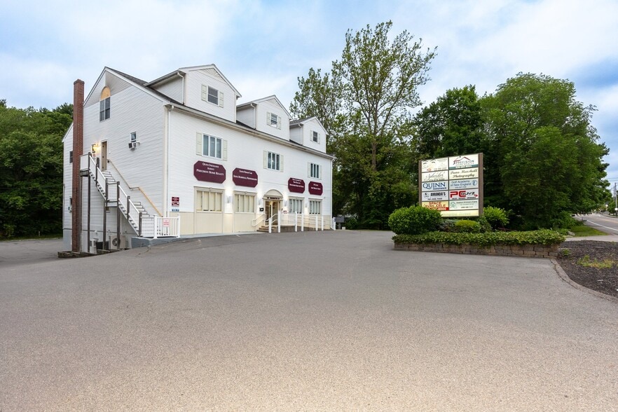 105 Washington St, North Easton, MA for lease - Building Photo - Image 2 of 7