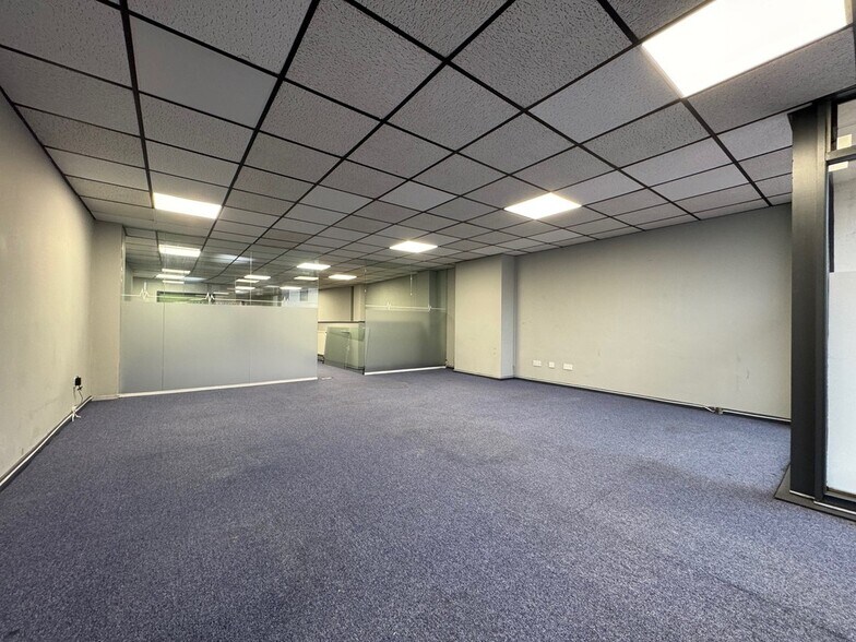 13-13A Lower Southend Rd, Wickford à vendre - Photo intérieure - Image 2 de 9