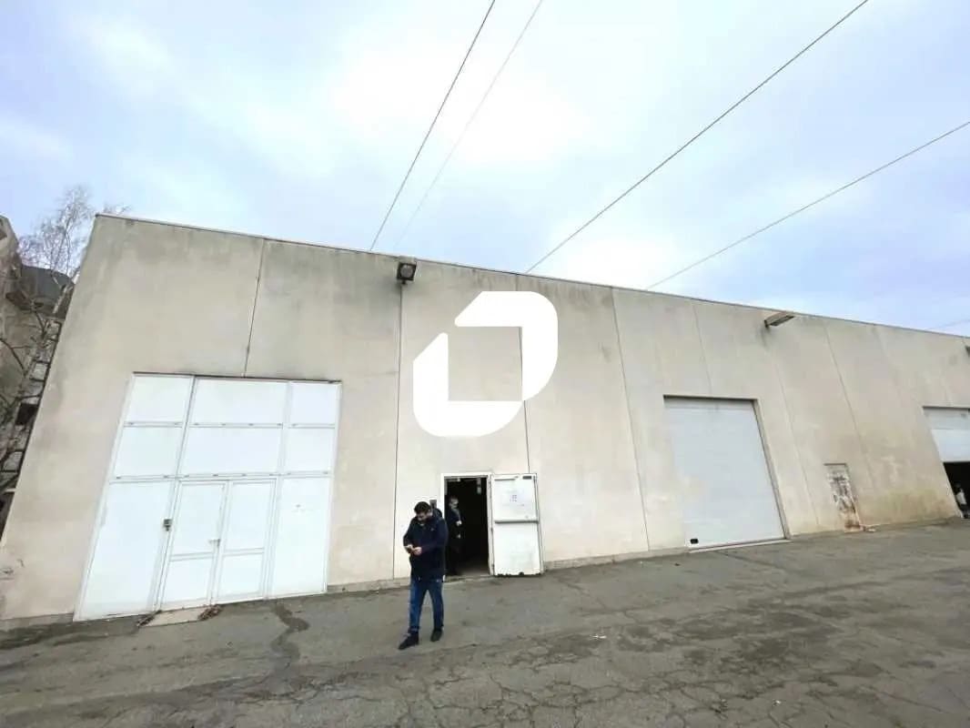 10 Rue du Moulin Vert, Vert for lease Building Photo- Image 1 of 19