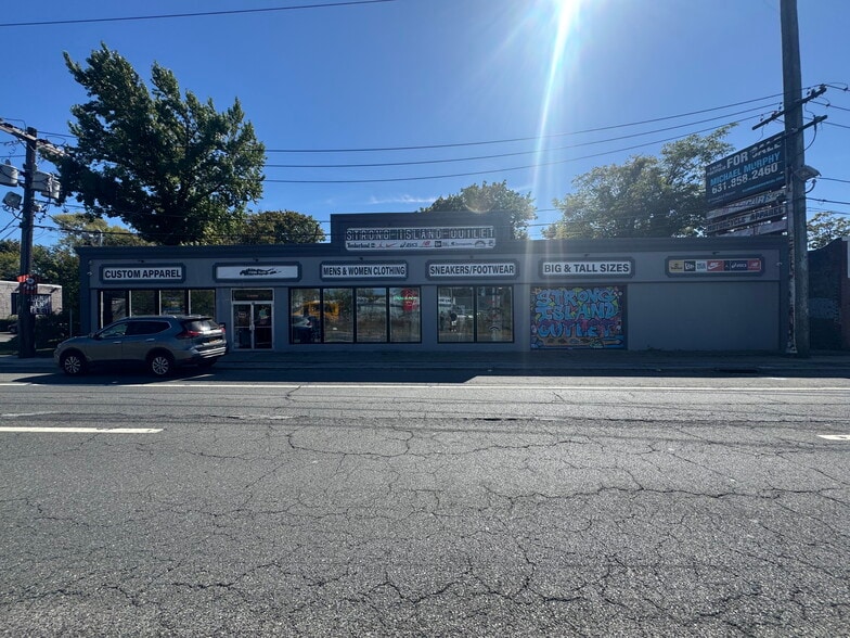 1518-1520 Sunrise Hwy, Bay Shore, NY for sale - Building Photo - Image 2 of 7