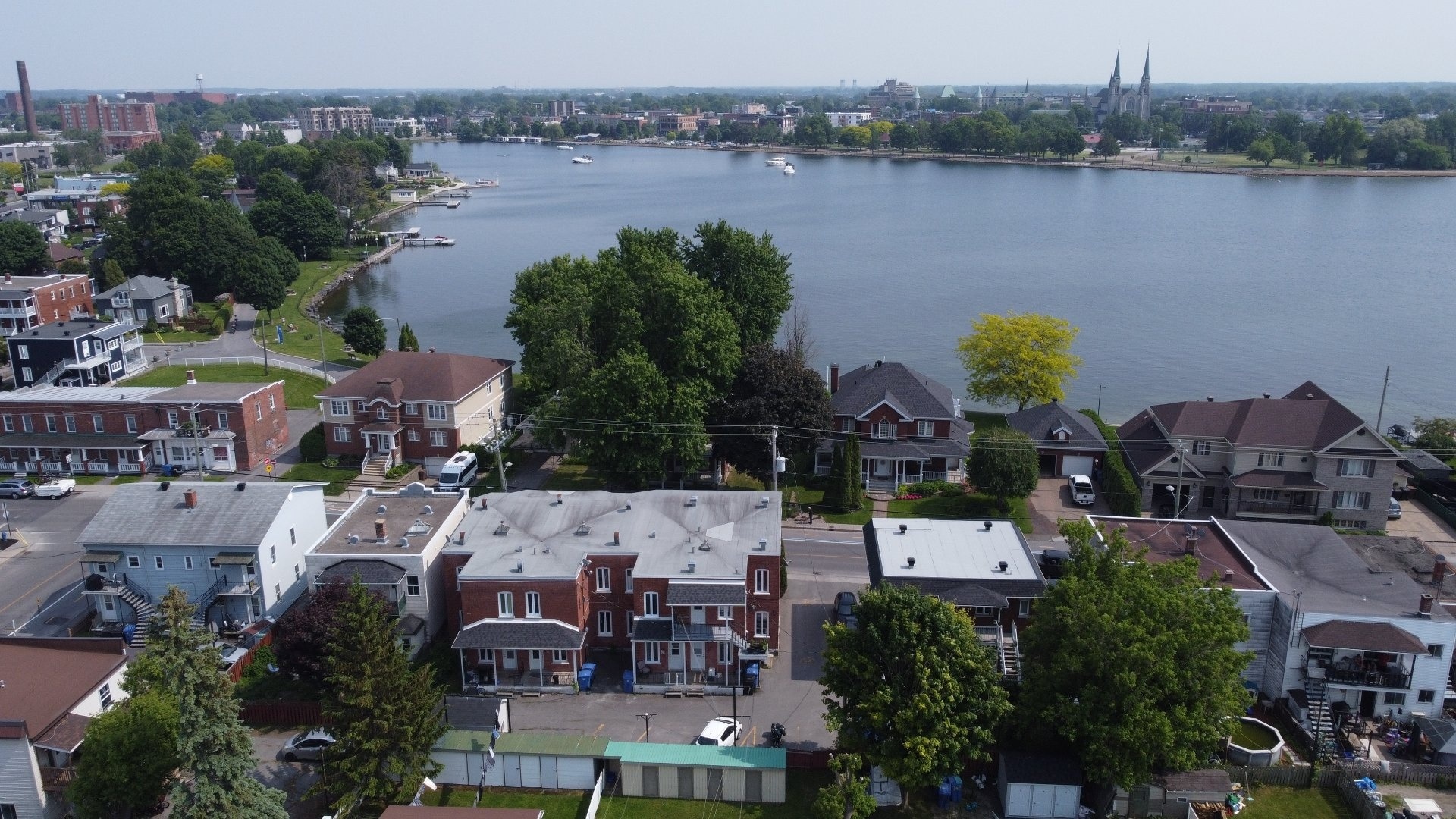 301-307 Boul Du Havre, Salaberry-de-valleyfield, QC for sale Primary Photo- Image 1 of 30