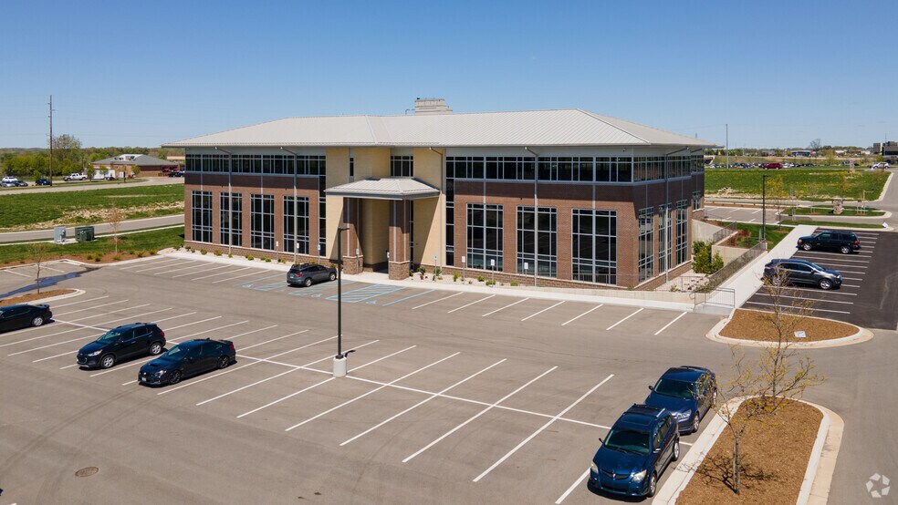 6500 Byron Center Ave SW, Byron Center, MI à louer - Photo du bâtiment - Image 2 de 13