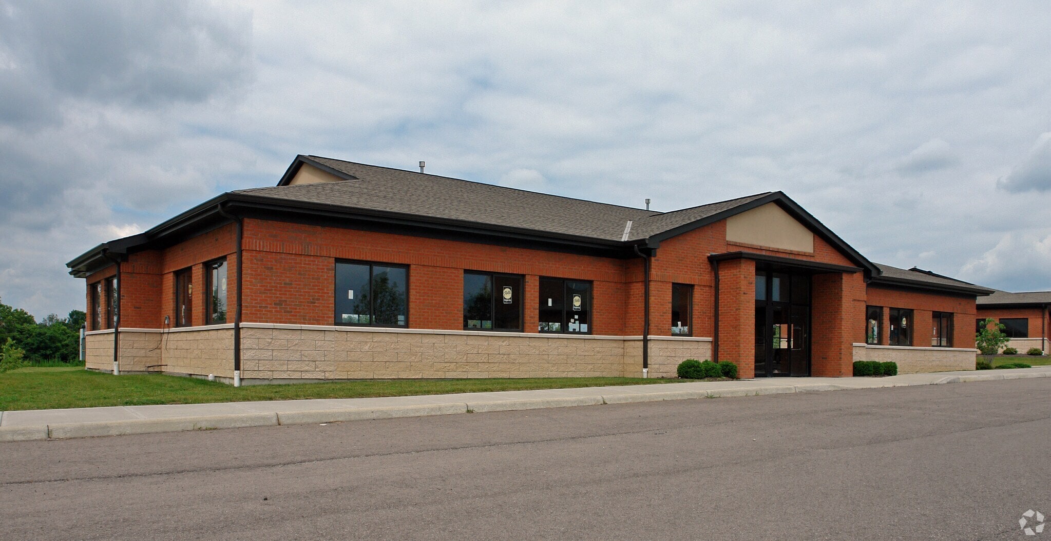 7606 Tylers Place Blvd, West Chester, OH for lease Interior Photo- Image 1 of 14