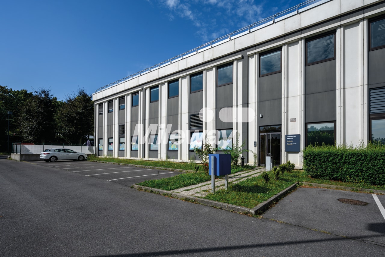 17 Rue Du Petit Albi, Cergy for lease Building Photo- Image 1 of 3