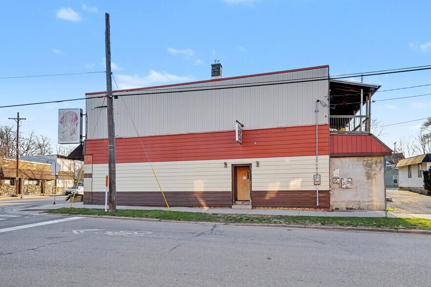760 Butterworth St SW, Grand Rapids, MI à vendre - Photo du bâtiment - Image 2 de 28