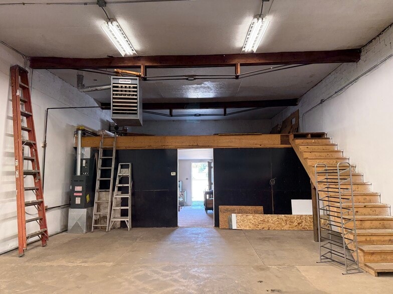 354 S East Ave, Kankakee, IL à vendre - Photo du bâtiment - Image 3 de 6