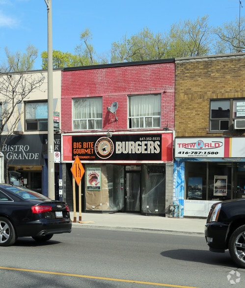 994 Eglinton Ave W, Toronto, ON for lease - Primary Photo - Image 1 of 2