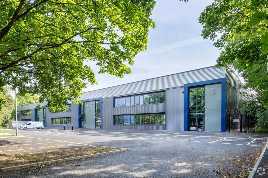 5 Padgets Ln, Redditch à louer - Photo du bâtiment - Image 3 de 3
