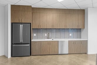 19800 MacArthur Blvd, Irvine, CA for lease Interior Photo- Image 2 of 8