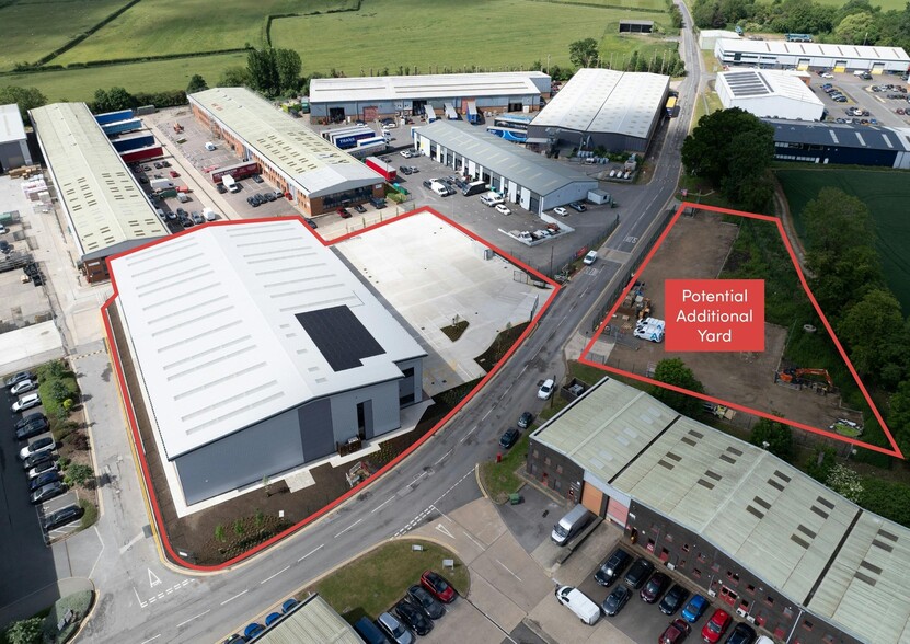 14 Drakes Dr, Long Crendon for lease - Building Photo - Image 2 of 8