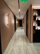 150 S Rodeo Dr, Beverly Hills, CA for lease Interior Photo- Image 2 of 4