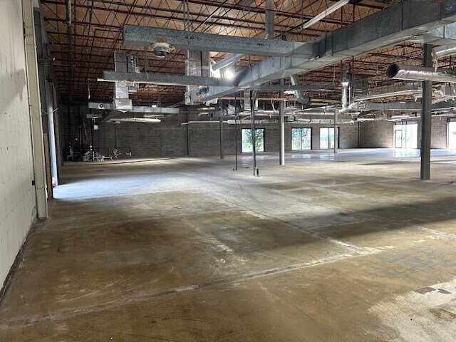 1168 113th St, Grand Prairie, TX à vendre - Photo du bâtiment - Image 3 de 8