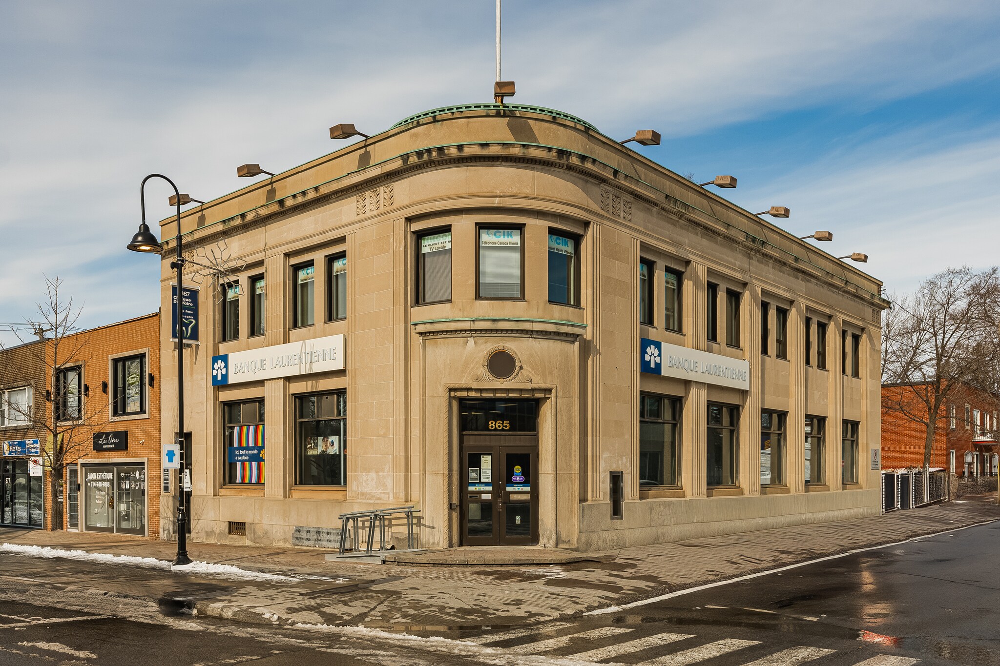 865-867 Boul Décarie, Saint-Laurent, QC à vendre Photo principale- Image 1 de 1