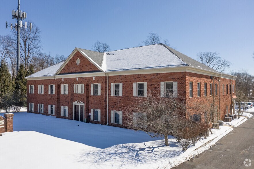 1952 US-22, Bound Brook, NJ à louer - Photo du bâtiment - Image 3 de 7