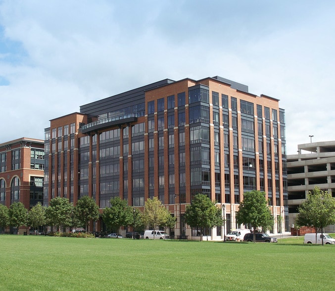 250 West St, Columbus, OH for lease - Building Photo - Image 2 of 10