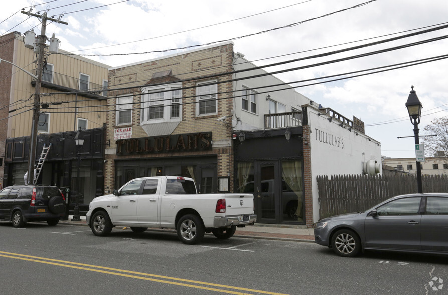 10-12 4th Ave, Bay Shore, NY for sale - Building Photo - Image 3 of 4