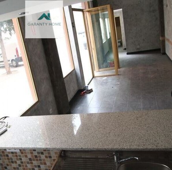 Commerce de détail dans València, Valencia à vendre - Photo du bâtiment - Image 2 de 3