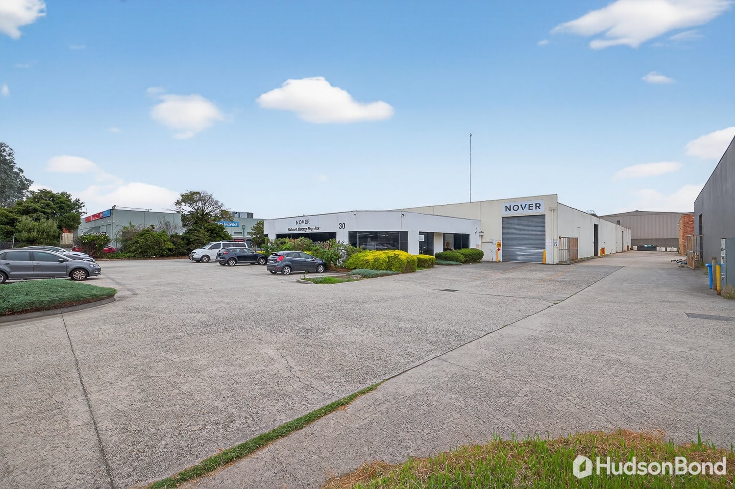 30 Jersey Rd, Bayswater for lease Primary Photo- Image 1 of 3
