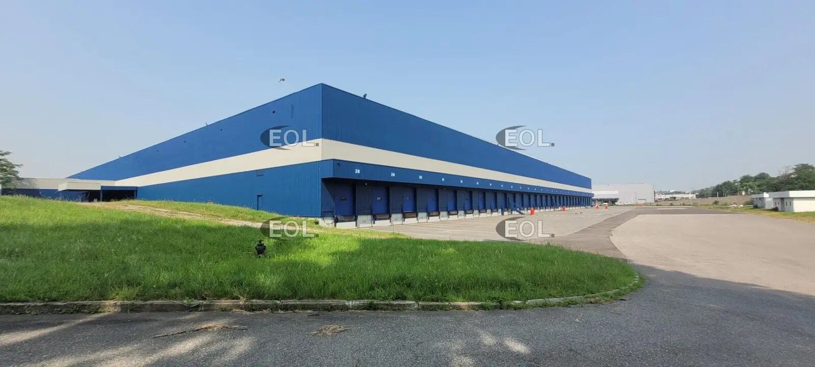 Industrial in Saint-Étienne for lease Building Photo- Image 1 of 12