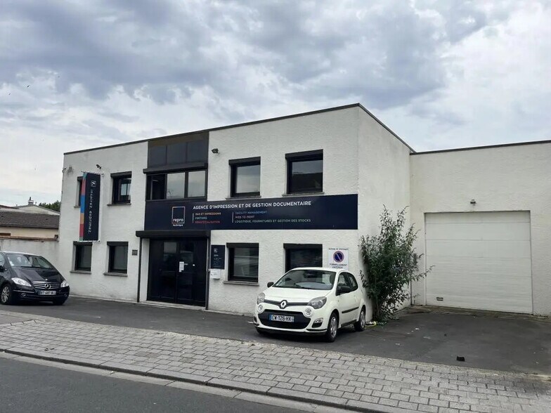 Flex dans Colombes à louer - Photo du bâtiment - Image 1 de 10