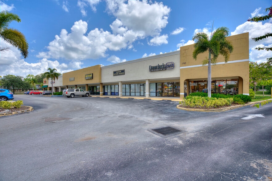 Semoran Blvd, Winter Park, FL à louer - Photo du bâtiment - Image 3 de 13