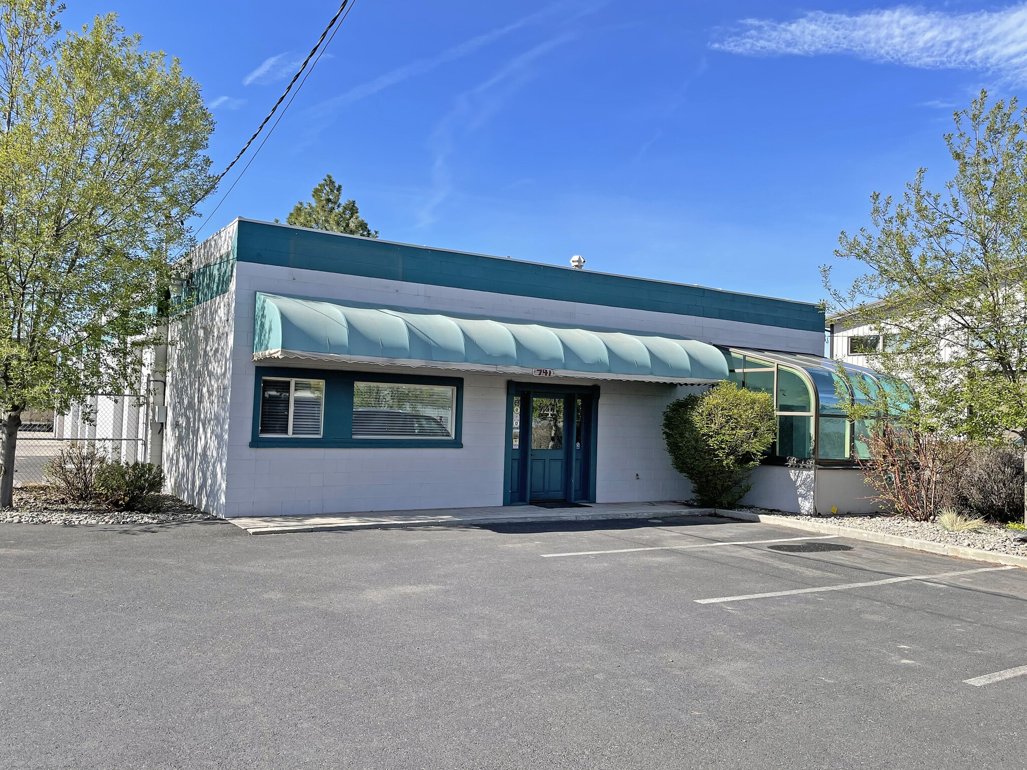 741 SE Glenwood Dr, Bend, OR for sale Building Photo- Image 1 of 1