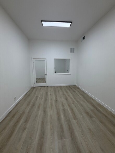 4768 Park Granada, Calabasas, CA for lease - Building Photo - Image 2 of 18